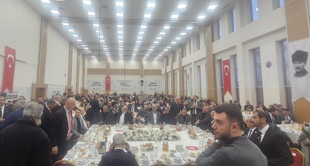 KARS ARDAHAN IĞDIR FEDERASYONU’NDAN GÖRKEMLİ İFTAR MEVLANA KÜLTÜR MERKEZİ’NDE BİNLERCE HEMŞERİLERİYLE BİR ARAYA GELDİ.